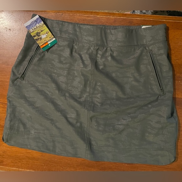 Orvis Skirts Orvis Camo Embossed Walkingtravel Skort Womens Size Xl Poshmark